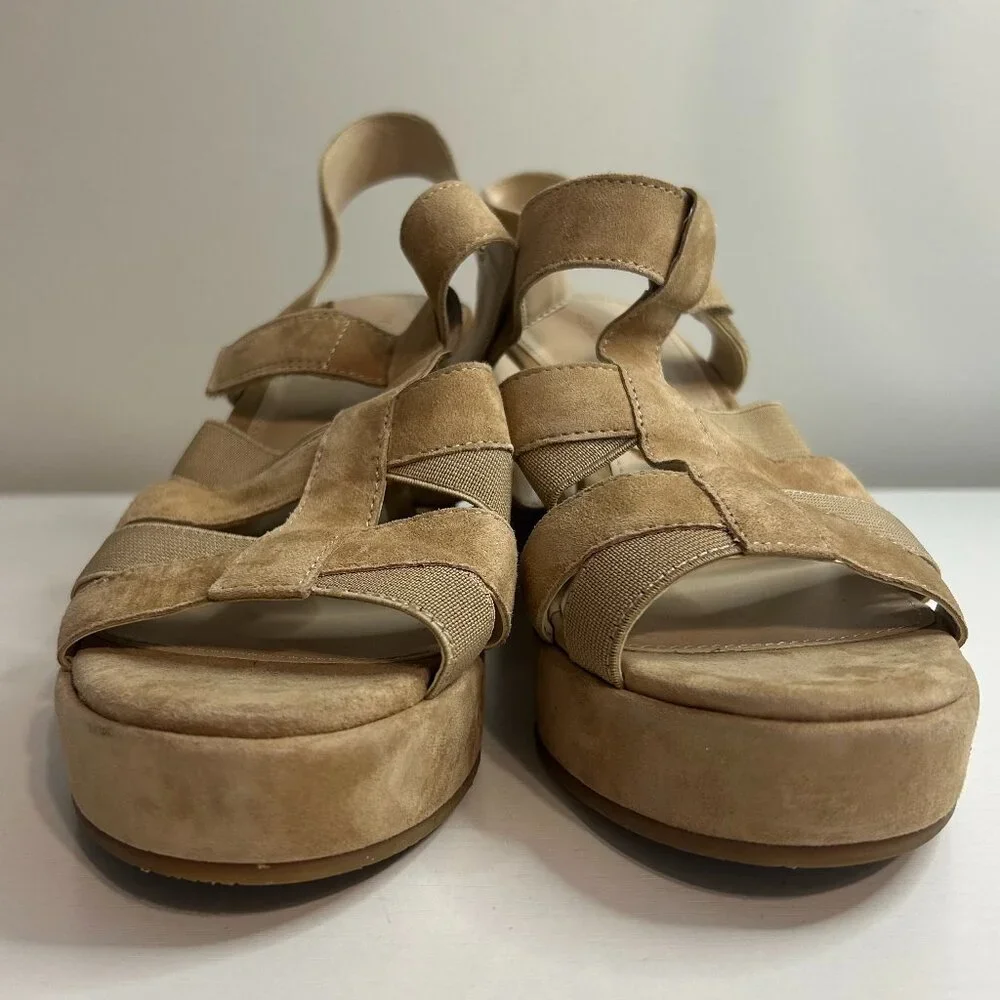 Pelle Moda Wiltz‎ Wedge, Tan 8.5